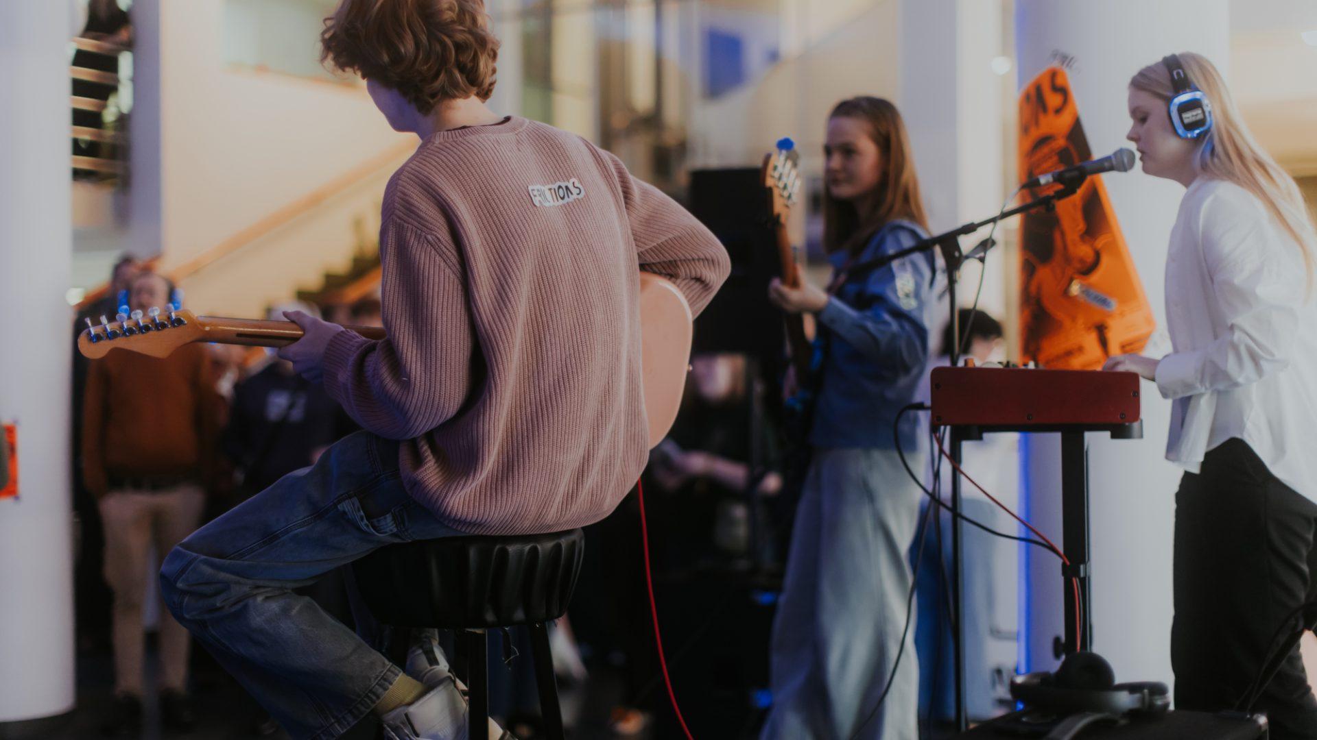 Frictions festival #10